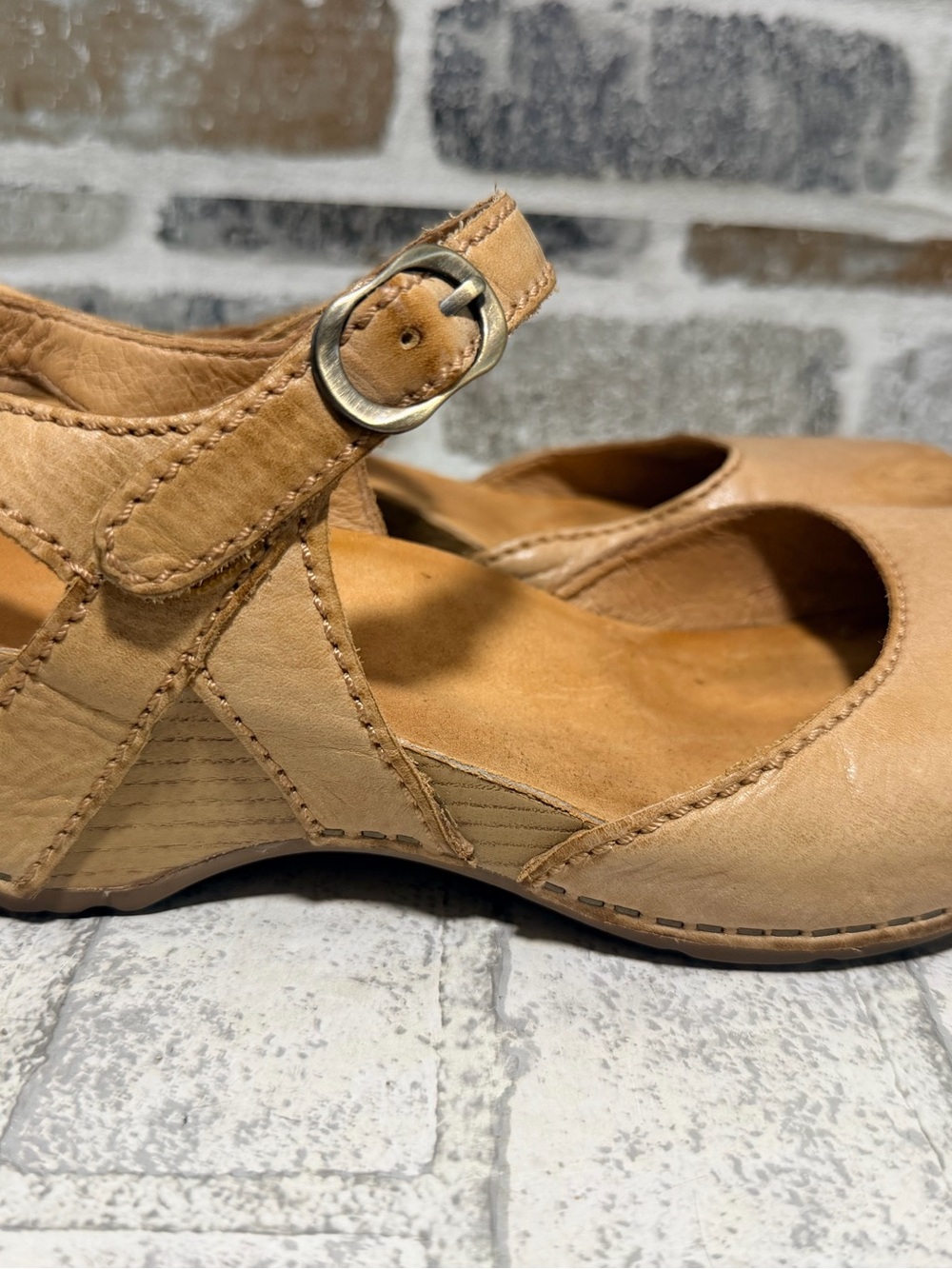 Dansko Tiffani Milled Burnished Mules with Buckle size 40 9-9.5 - Picture 2 of 13
